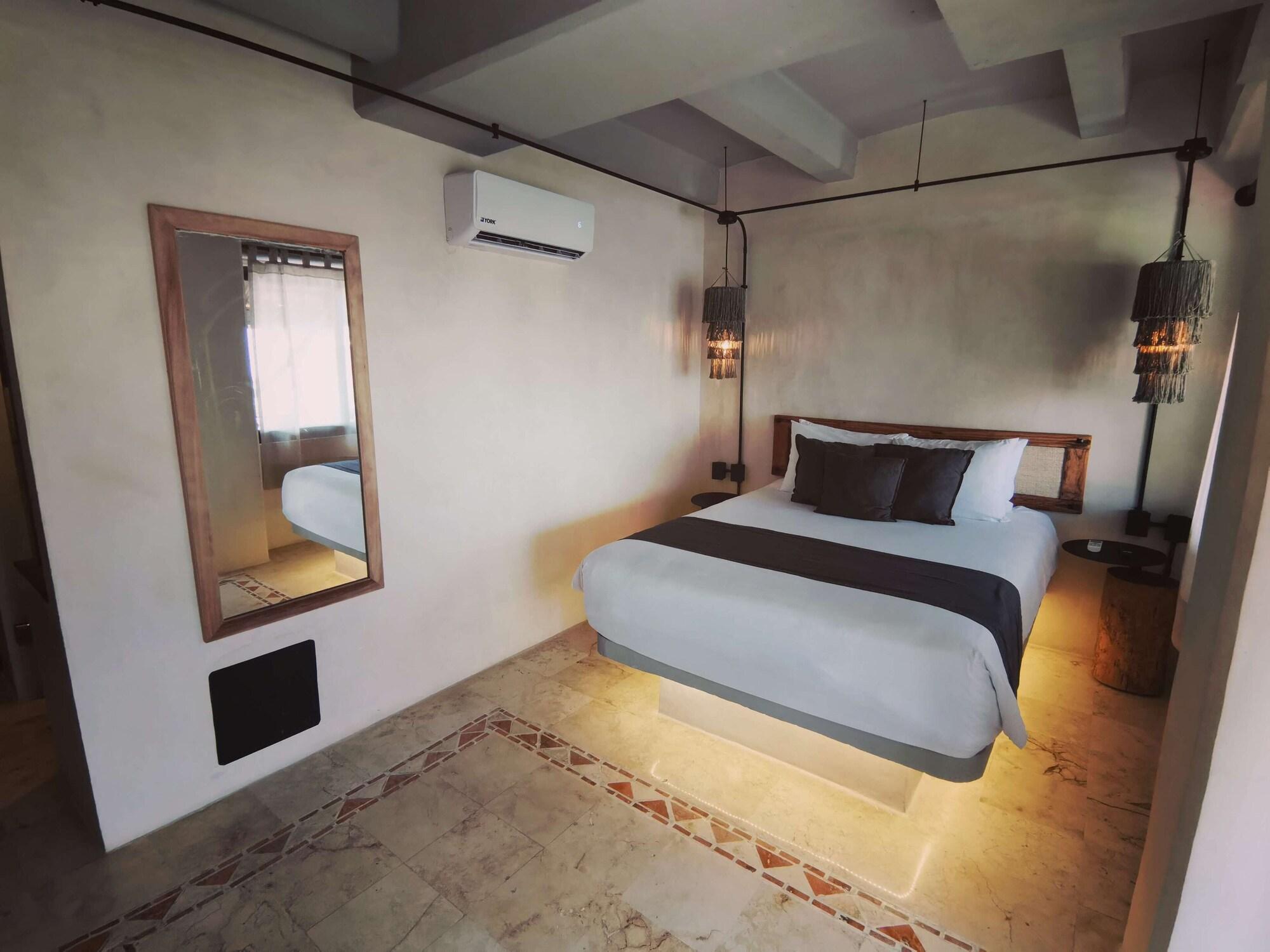 Caribbean Paradise Hotel & Spa - 5Th Avenue Playa del Carmen Bagian luar foto